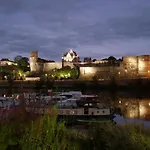 Le Chateau